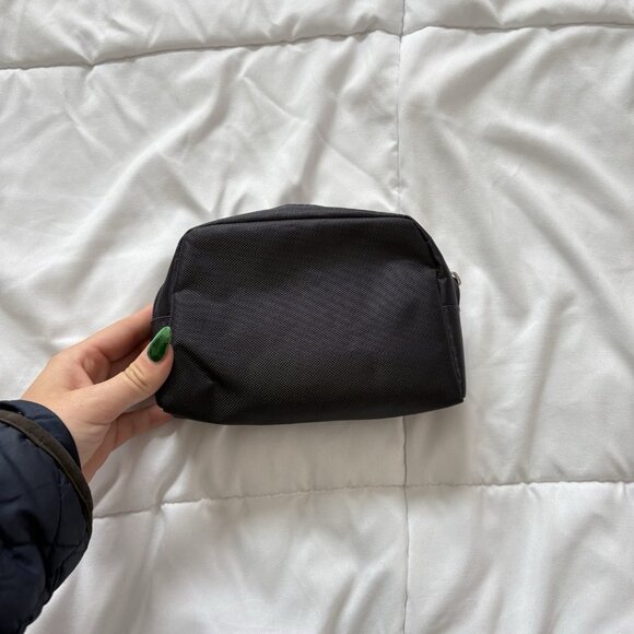 TUMI for Delta Black Soft Zippered Toiletry Travel Cosmetic Case Bag - Picture 3 of 7